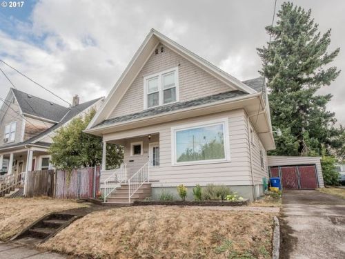 5926 Maryland Ave, Portland OR  97217-5427 exterior