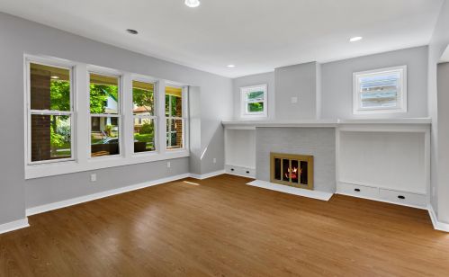 5451 Cherry St, Milwaukee WI  53208-2106 exterior