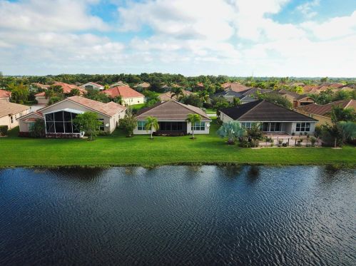 9849 Carrotwood Cir, Fort Pierce FL 34987-2478 exterior