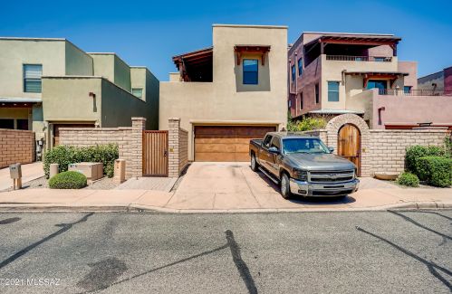 163 Castlefield Cir, Tucson, AZ 85704-5785