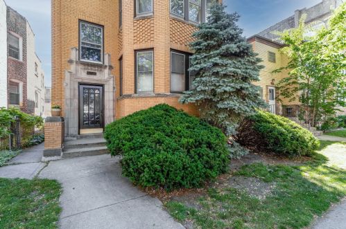 6237 Talman Ave, Chicago, IL 60629-1607