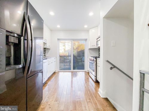 1237 Mascher St, Philadelphia PA 19140-4624 exterior