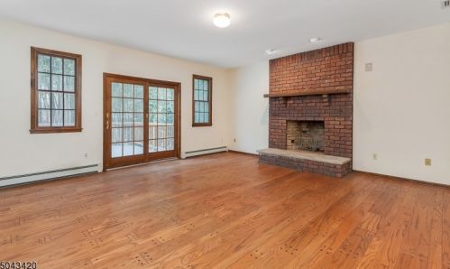 12 Fox Chase Rd, Parsippany NJ 07834-3001 exterior