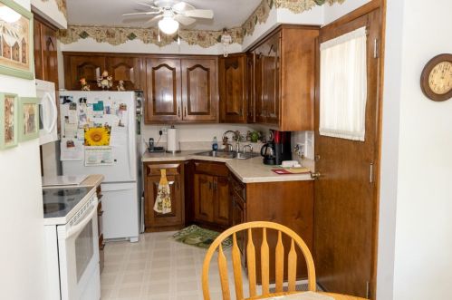 3981 75th St, Milwaukee, WI 53220-2317