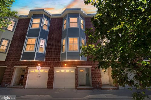 1011 Dorrance St, Philadelphia PA 19146-2650 exterior