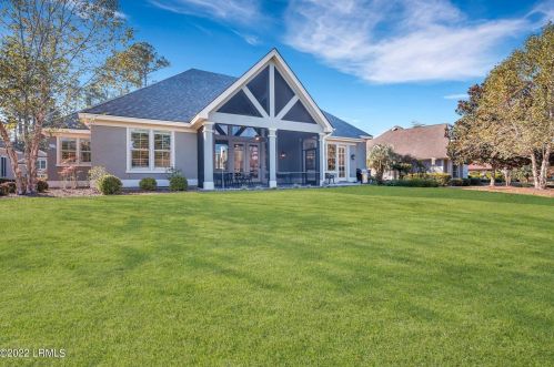 6 Raintree Ln, Bluffton SC 29909-5102 exterior