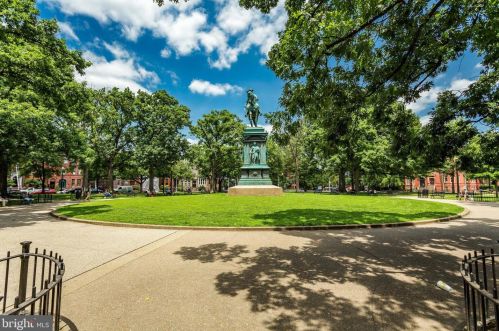 1447 Chapin St, Washington DC 20009-4125 exterior