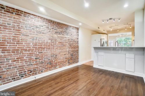 309 K St, Washington DC  20003-3452 exterior