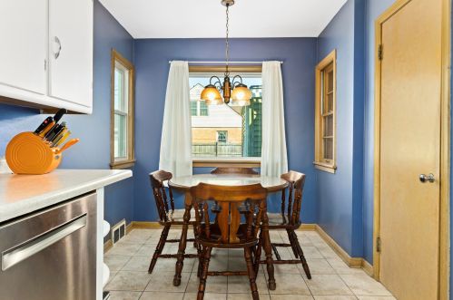 4801 Diversey Blvd, Milwaukee WI 53217-5919 exterior