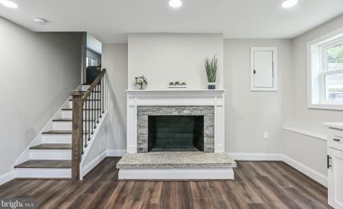 2002 Belle View Blvd, Alexandria VA 22307-1360 exterior