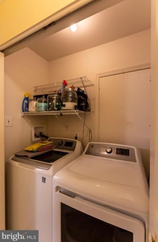 306 Foxcroft Cir, Limerick PA 19468-1538 exterior