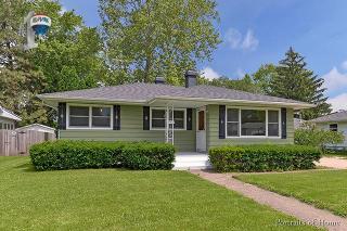 1641 Roanoke Ave, Aurora, IL 60506-1941