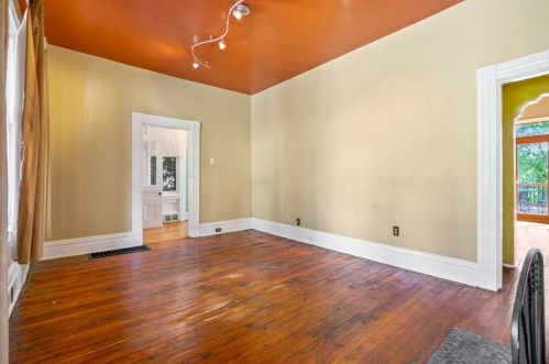 85 Wyoming St, Pittsburgh PA 15211-1700 exterior