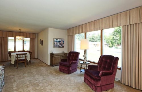 3711 Abbott Ave, Milwaukee WI 53221-3058 exterior