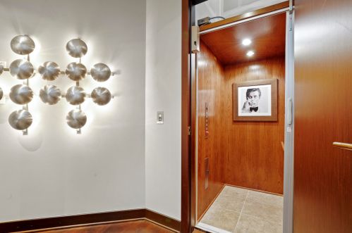 755 Kilbourn Ave, Milwaukee WI 53208-3111 exterior