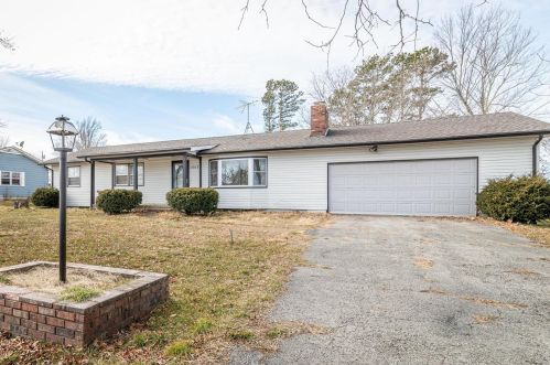 1503 Finn Dr, Lebanon MO 65536-3950 exterior