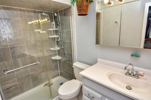 834 Walters Ter, Fort Pierce FL 34983-3963 exterior