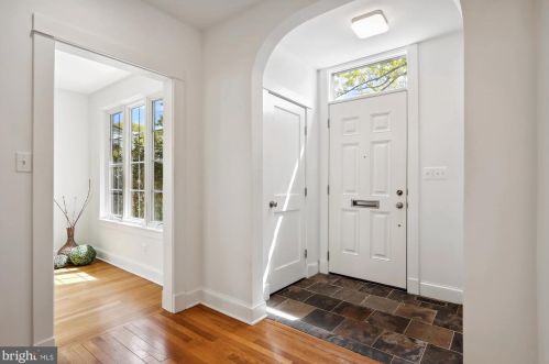 1423 Geranium St, Washington, DC 20012-1517