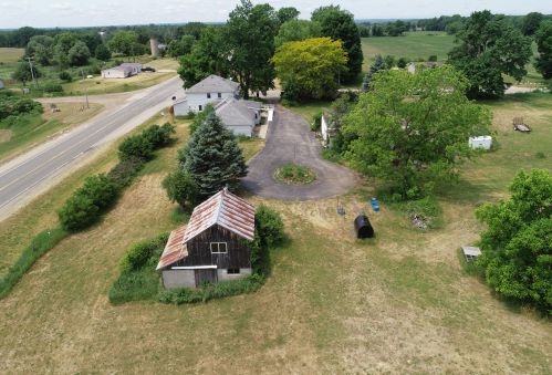 16480 16 Mile Rd, Big Rapids, MI 49307-9242