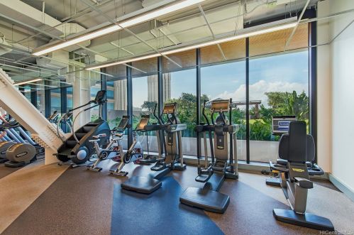 1555 Kapiolani Blvd, Honolulu HI 96814-4553 exterior