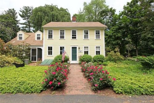 475 Poquonock Ave, Windsor CT  06095-2468 exterior