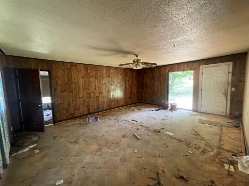 2513 Loy Lk Rd, Denison TX 75020-7144 exterior