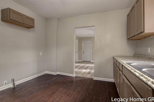 3125 6th St, Meskegon MI  49444-2844 exterior