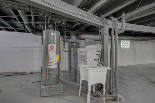 10234 Perry Ave, Chicago IL  60628-2039 exterior