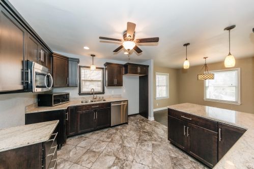 4912 Goodrich Ln, Milwaukee WI 53223-3418 exterior