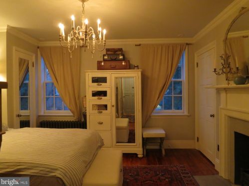 324 Camac St, Philadelphia PA 19140-4214 exterior