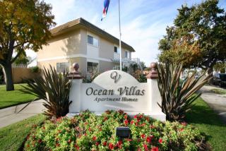 4401 Dallas Dr, Oxnard CA  93033-7405 exterior