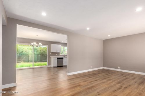 7017 Calle Orion, Tucson AZ  85710-5451 exterior