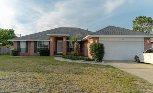 5832 Admirals Rd, Milton, FL 32583-2312