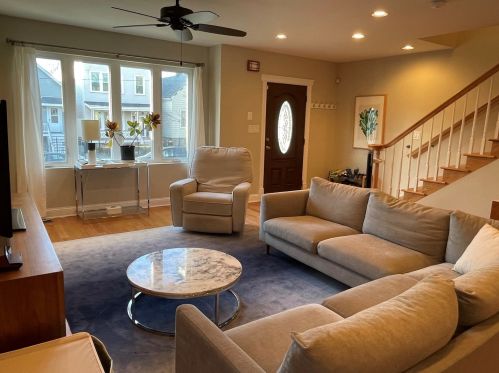 2644 Homer St, Chicago IL 60647-4215 exterior