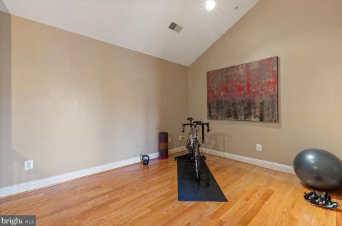 393 Cameron Sta Blvd, Alexandria VA 22304-8681 exterior