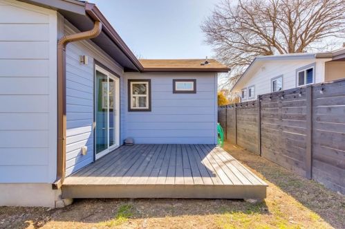 4702 Bandera Rd, Austin TX  78721-1515 exterior