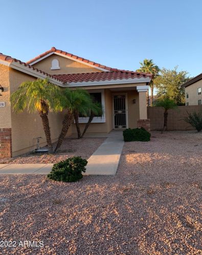 6782 Ivanhoe St, Chandler AZ  85226-1652 exterior