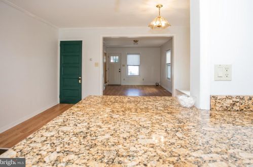 442 Lynwood Ave, Trenton NJ 08609-1711 exterior