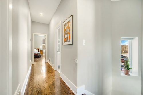 2536 Linden Pl, Chicago IL 60647-2626 exterior