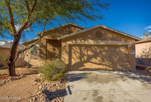 9883 Rocky Vista Dr, Tucson, AZ 85748-5803