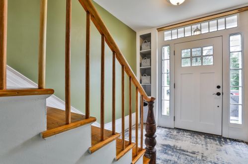 21 Village Rd, Concord, NH 03304-4435