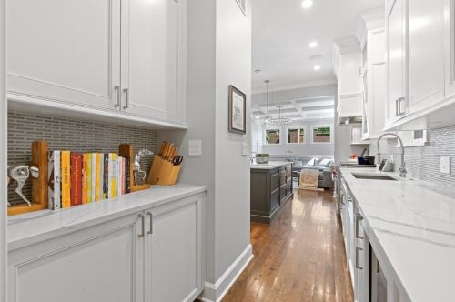 1408 George St, Chicago IL 60641-4910 exterior