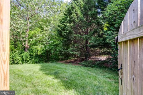 5319 Buxton Ct, Alexandria VA 22315-4760 exterior