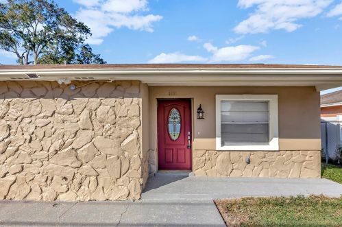 3107 Crest Ave, Tampa FL  33614-6709 exterior