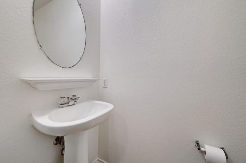 8612 Davis Oaks Trl, Austin TX 78748-6582 exterior