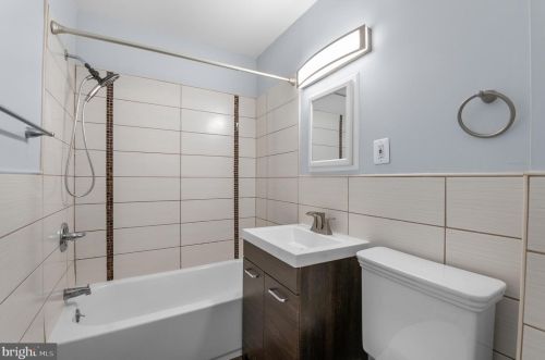 12135 Academy Rd, Philadelphia PA 19154-2946 exterior