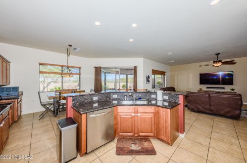 10389 Camino La Joya Pantano, Tucson AZ 85730-5086 exterior