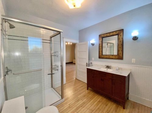 402 Gary St, Duluth MN 55808-1763 exterior