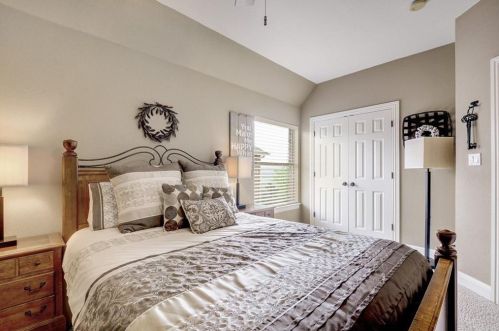 309 Emerald Rdg Dr, Austin TX 78732-1235 exterior