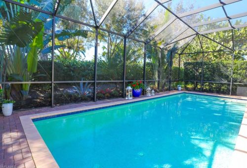 3263 Pacific Dr, Naples, FL 34119-8666